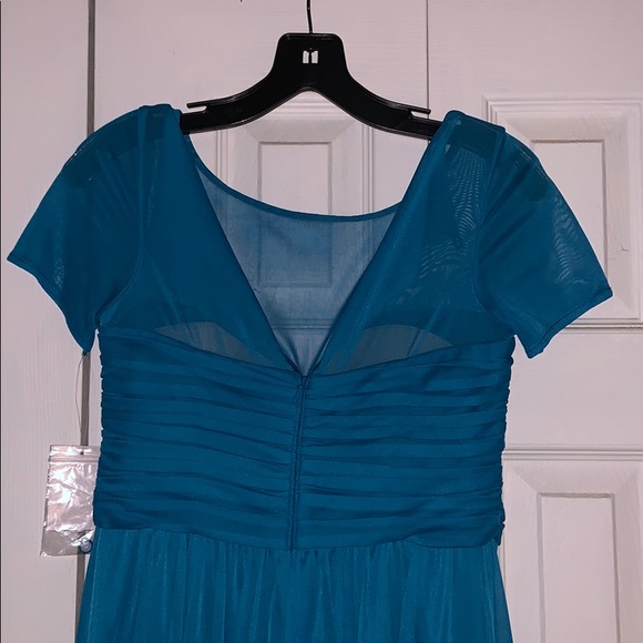 Classy styled formal dress - Picture 3 of 3